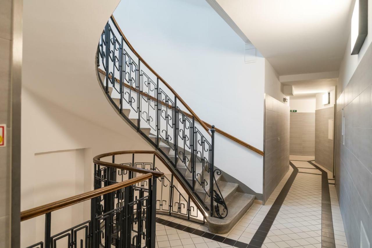 Stadlau Live Apartments Виена Екстериор снимка