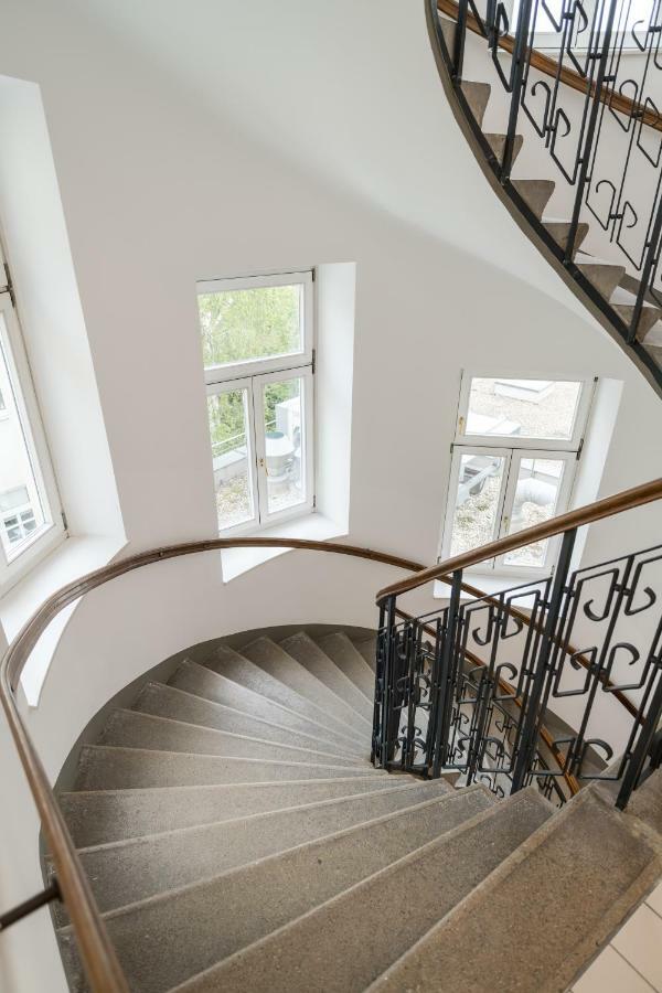 Stadlau Live Apartments Виена Екстериор снимка