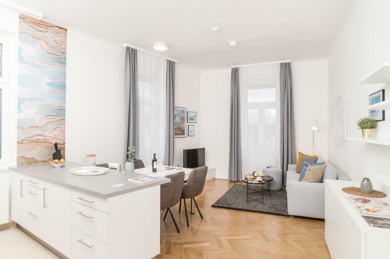 Stadlau Live Apartments Виена Екстериор снимка