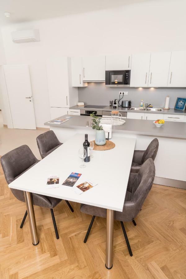 Stadlau Live Apartments Виена Екстериор снимка