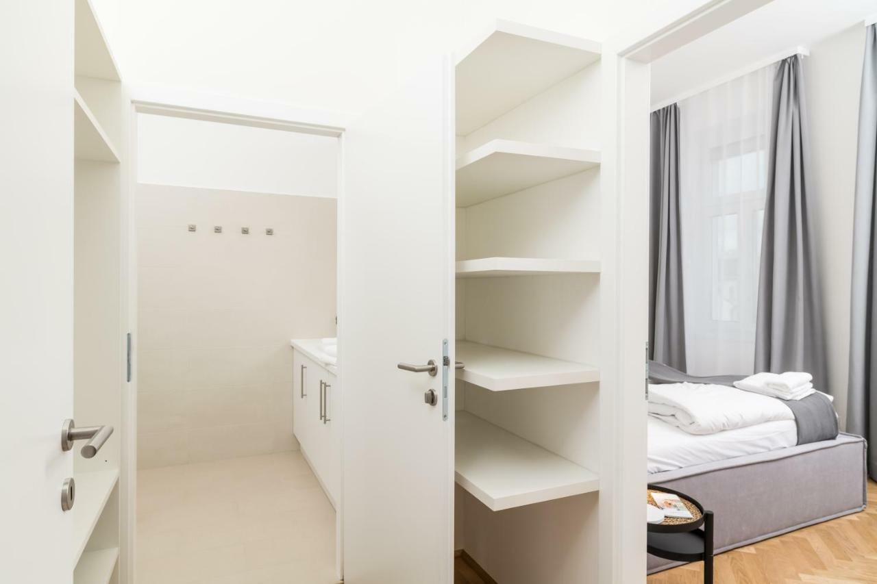 Stadlau Live Apartments Виена Екстериор снимка