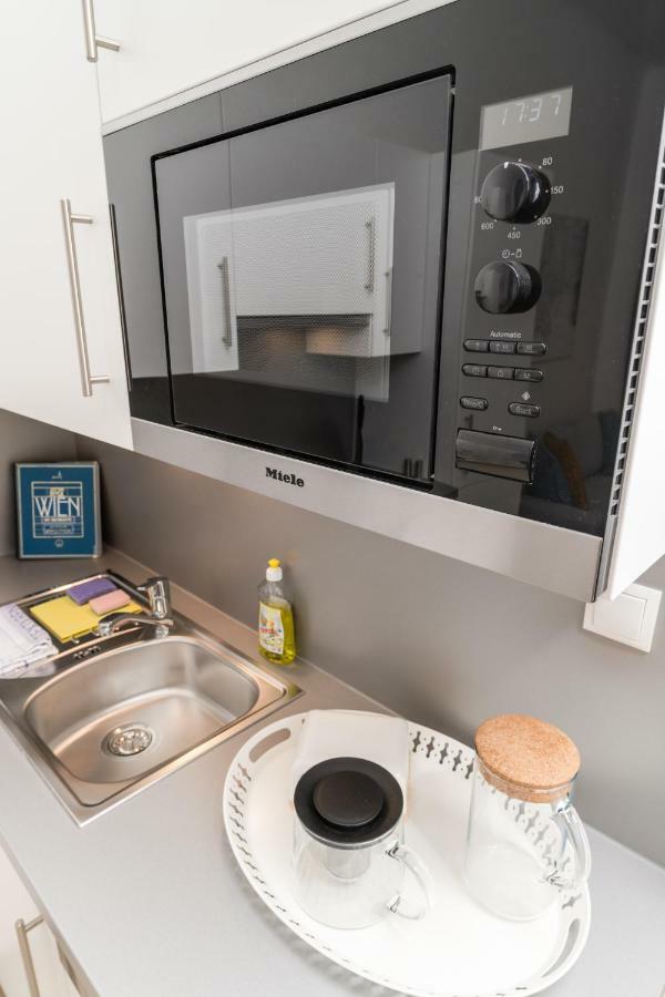 Stadlau Live Apartments Виена Екстериор снимка