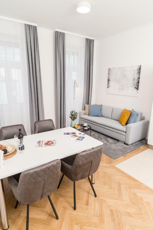 Stadlau Live Apartments Виена Екстериор снимка
